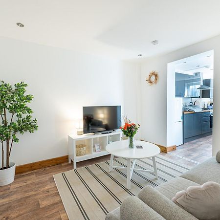 Seaside Retreat In Folkestone Apartment ภายนอก รูปภาพ