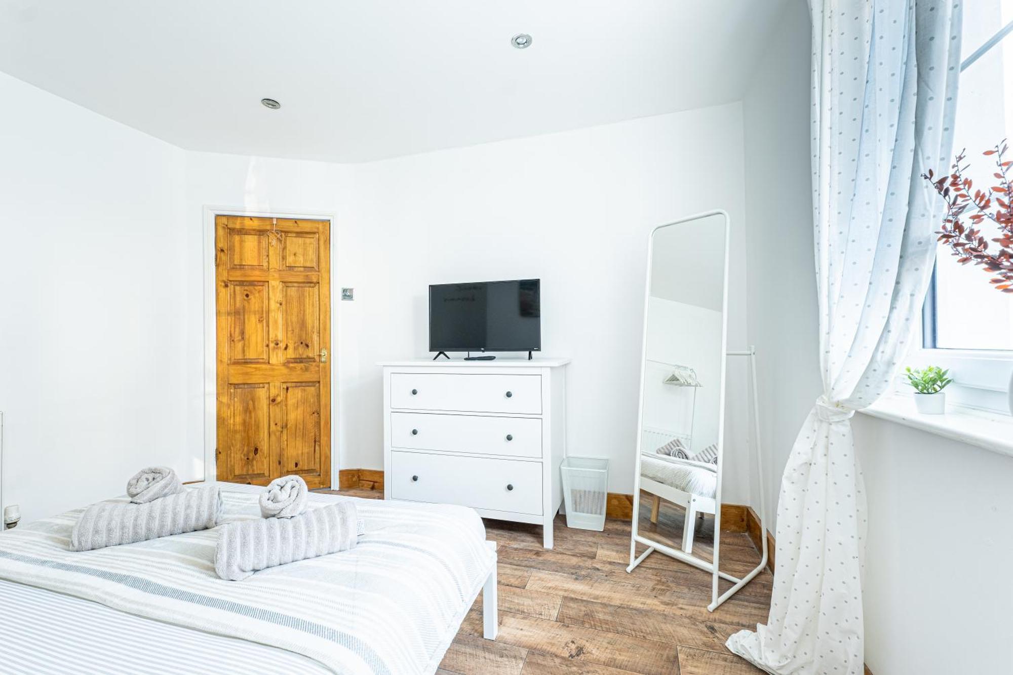 Seaside Retreat In Folkestone Apartment ภายนอก รูปภาพ