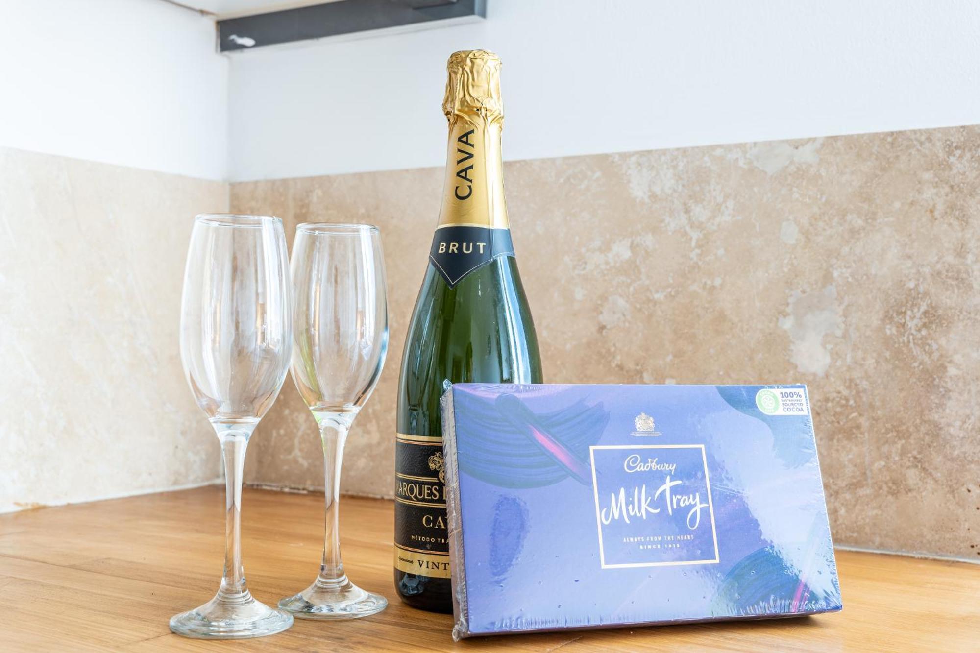 Seaside Retreat In Folkestone Apartment ภายนอก รูปภาพ